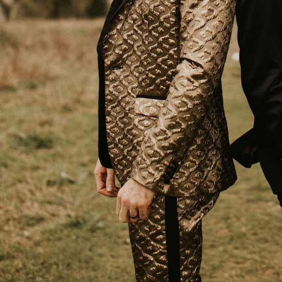 Mr. Turk Alfred Blazer- 40R Gold, Sisley Tux Trouser-33R - Picture 2 of 10